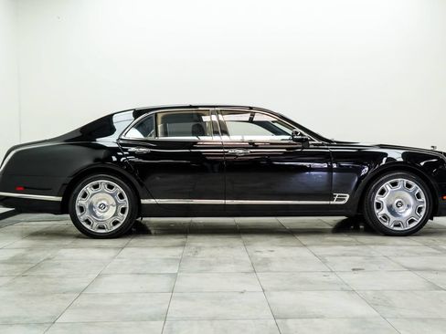 Used 2018 Bentley Mulsanne RWD image 10