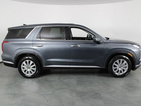 Certified 2025 Hyundai Palisade SE FWD image 15