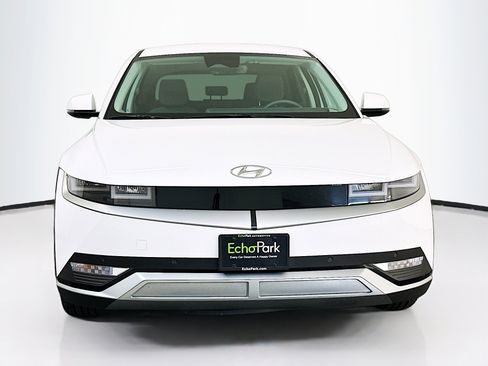 Used 2024 Hyundai Ioniq 5 SEL image 2