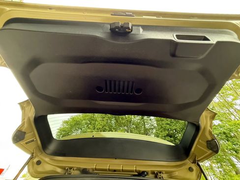 Used 2015 Jeep Renegade Limited w/ Safety & Security Group I image 20