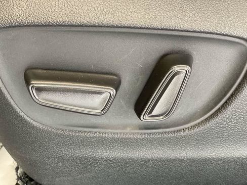 Certified 2024 Toyota Sienna LE AWD/4WD image 15