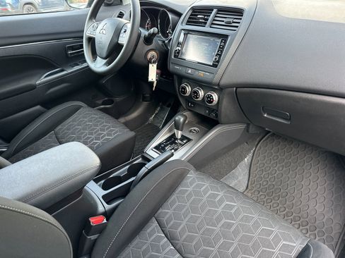 Used 2024 Mitsubishi Outlander Sport ES image 16