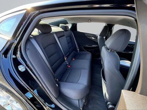 Used 2023 Chevrolet Malibu LT FWD image 24