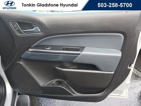 Used 2017 Chevrolet Colorado Z71 image 18