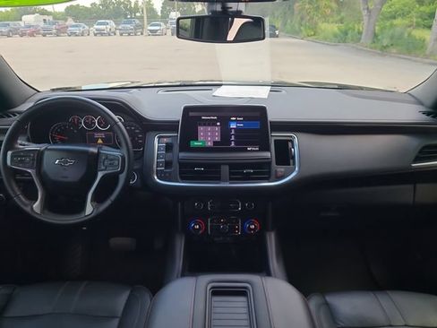 Used 2021 Chevrolet Suburban RST RWD image 11
