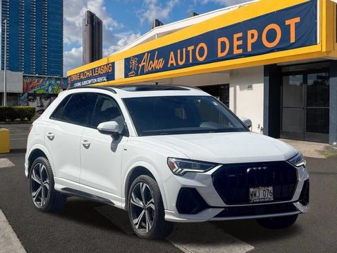 Used 2023 Audi Q3 2.0T Premium Plus w/ Premium Plus Package AWD/4WD image 6