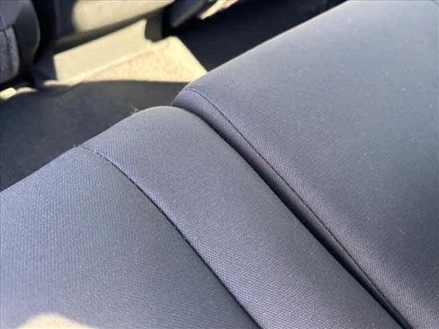 Used 2023 Nissan Frontier SV w/ SV Convenience Package image 12