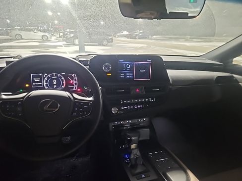 Used 2022 Lexus ES 250 w/ Premium Package image 9