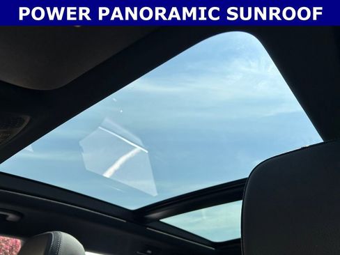 Used 2025 Mercedes-Benz GLS 450 4MATIC image 2