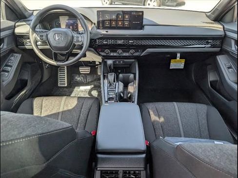 Used 2025 Honda Accord Sport image 19