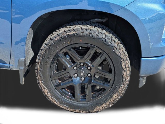 Used 2024 Chevrolet Silverado 1500 Custom w/ Turbomax Blackout Package RWD image 11