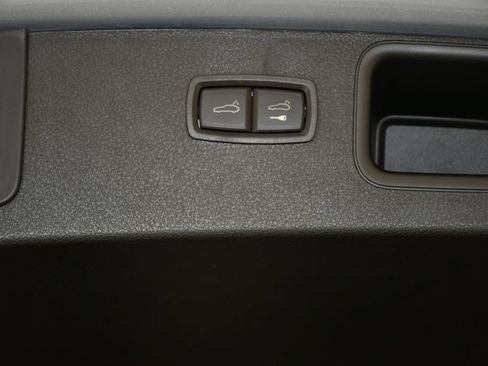 New 2026 Porsche Macan AWD/4WD image 22