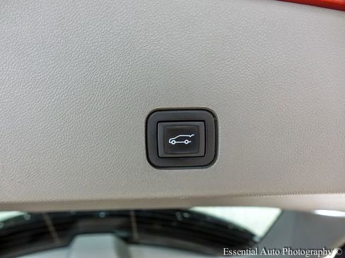 Certified 2023 Cadillac XT6 Premium Luxury AWD/4WD image 24