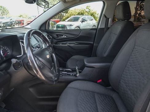 Used 2021 Chevrolet Equinox LT FWD image 17