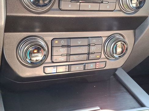 Used 2020 Ford F150 Raptor w/ Equipment Group 802A Luxury image 18