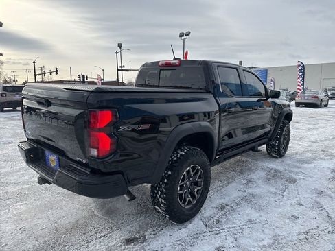 Used 2024 Chevrolet Colorado ZR2 w/ Technology Package image 10