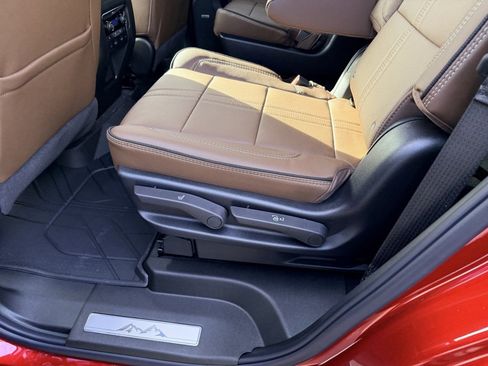 New 2026 Chevrolet Tahoe High Country image 33