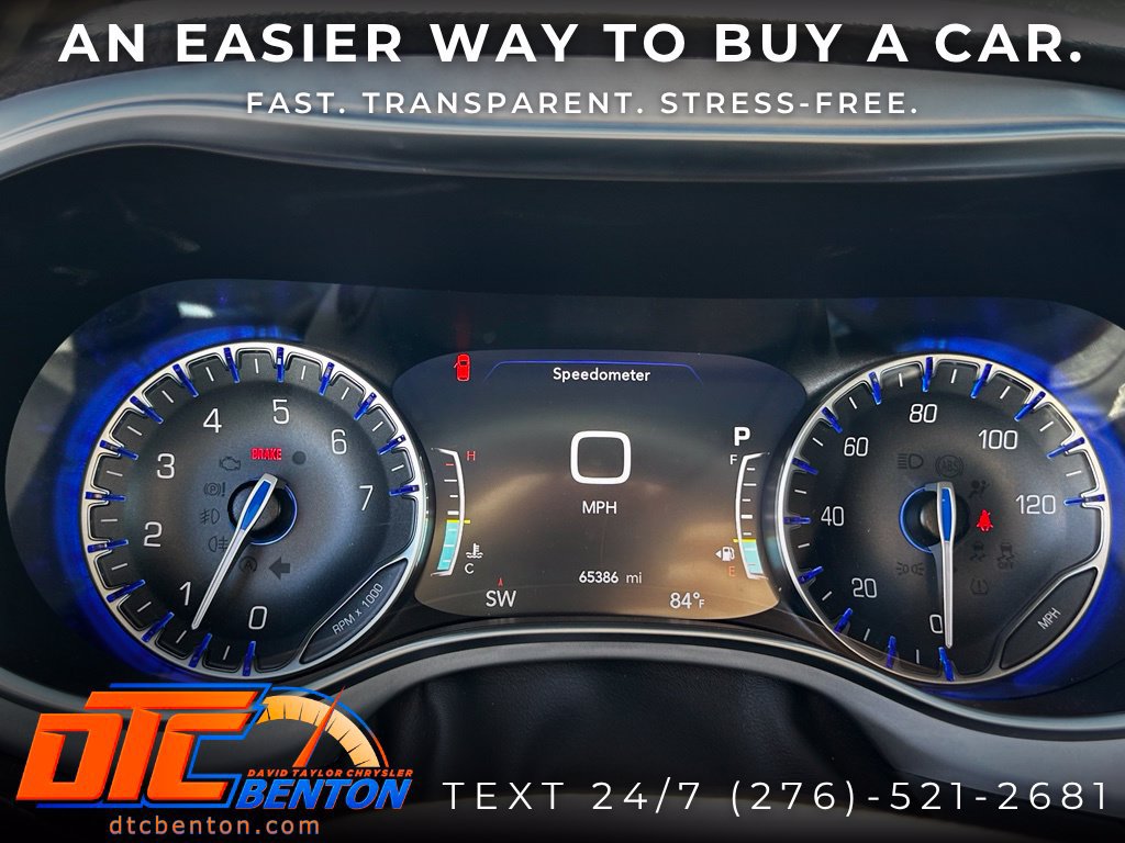 Used 2025 Chrysler Pacifica Limited FWD image 22