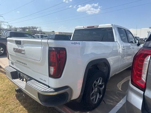 Used 2022 GMC Sierra 1500 SLE AWD/4WD image 4