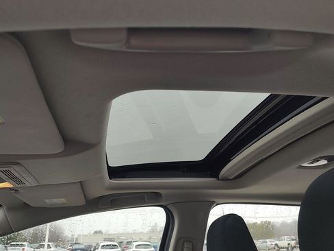 Used 2018 Honda Fit EX image 5