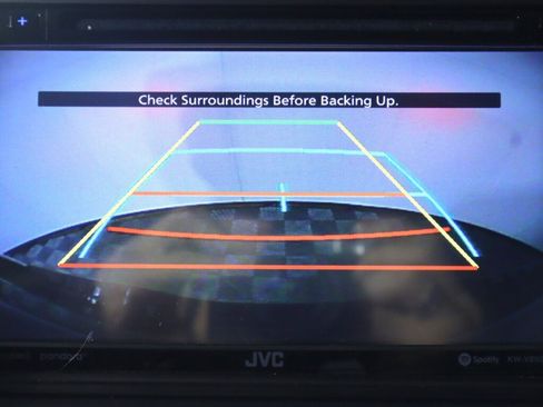 Used 2016 Toyota Tacoma SR5 w/ SR5 Appearance Package (SN) image 19