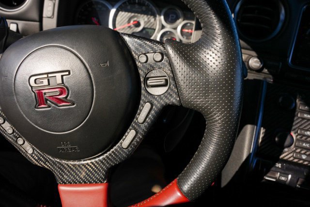 Used 2015 Nissan GT-R Premium AWD/4WD image 19