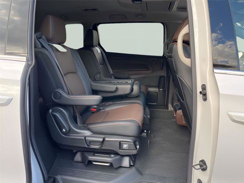 Used 2025 Honda Odyssey Elite image 33