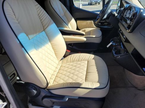 Used 2020 Mercedes-Benz Sprinter 3500 image 10