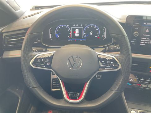 Used 2025 Volkswagen Jetta GLI Autobahn image 12