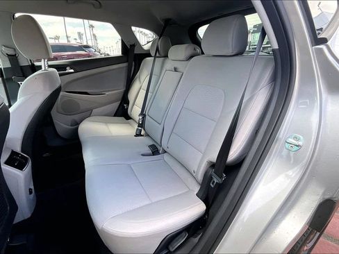 Used 2020 Hyundai Tucson SEL FWD image 15