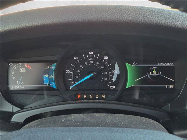 Used 2015 Ford Expedition EL XLT w/ Equipment Group 202A RWD image 10