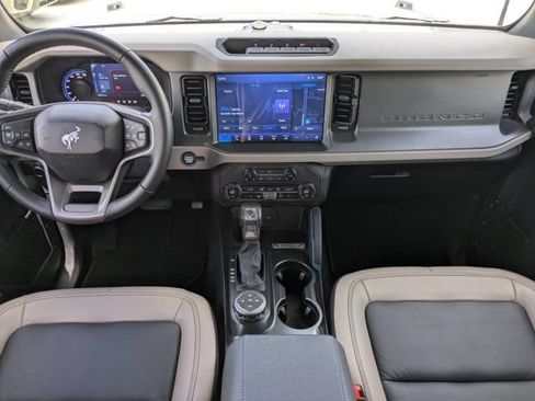 Used 2024 Ford Bronco Wildtrak AWD/4WD image 14