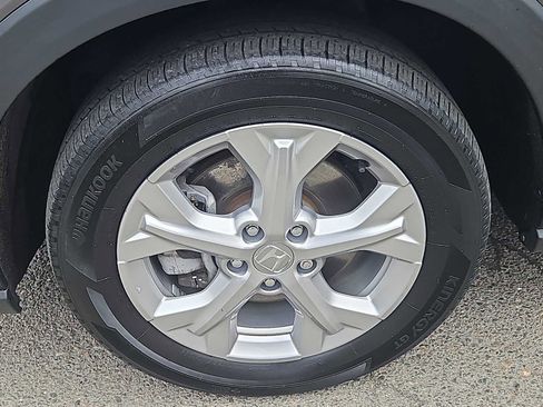 Used 2023 Honda HR-V LX image 2