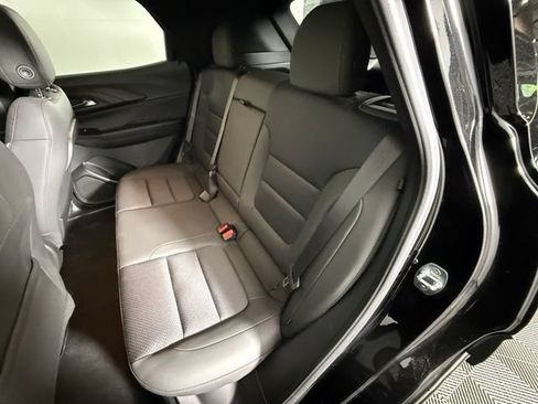Used 2022 Chevrolet TrailBlazer RS w/ Sun and Liftgate Package FWD image 19