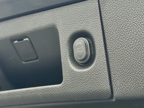 Used 2019 Cadillac Escalade Luxury image 23