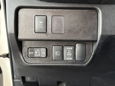 Used 2023 Toyota Tacoma TRD Off-Road AWD/4WD image 49