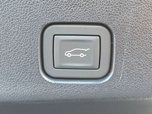 New 2026 Chevrolet Traverse LT w/ LPO, Floor Liner Package image 21