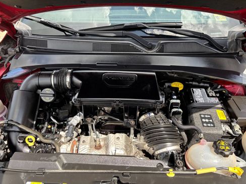 Used 2025 Jeep Compass Limited AWD/4WD image 32