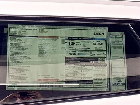 New 2025 Kia EV6 Light w/ Light LR Technology Package image 24