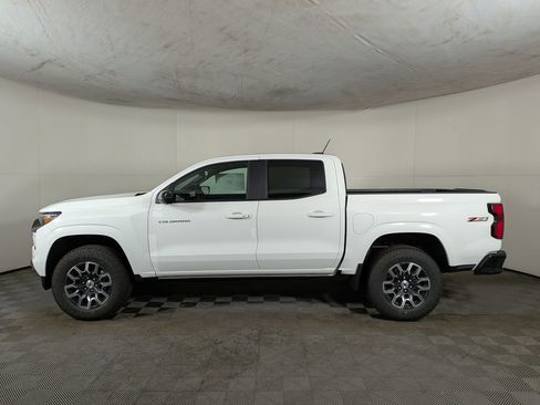 New 2026 Chevrolet Colorado Z71 w/ Technology Package AWD/4WD image 3