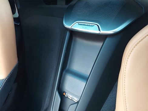 Used 2021 Chevrolet Corvette Stingray Premium Cpe w/ Z51 Performance Package image 23