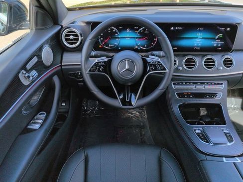 Used 2023 Mercedes-Benz E 350 Sedan image 15