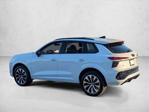 New 2026 Audi Q3 quattro 2.0T AWD/4WD image 7