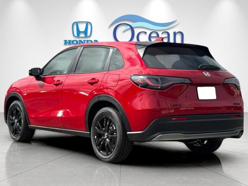 New 2026 Honda HR-V Sport image 3