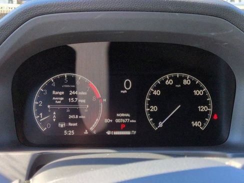 Used 2025 Honda Ridgeline TrailSport image 11