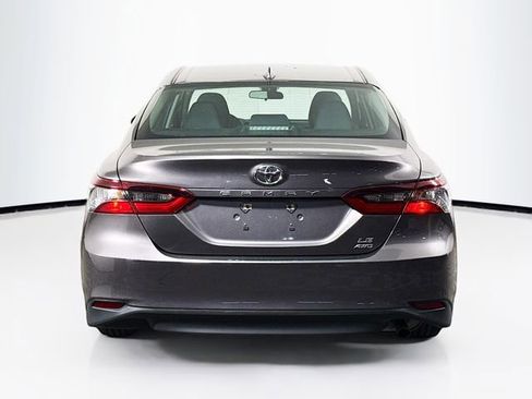 Used 2023 Toyota Camry LE image 7