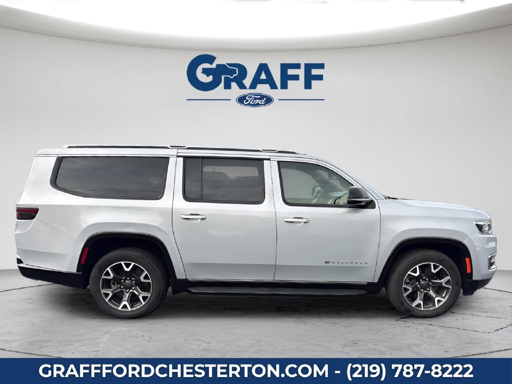 Used 2024 Jeep Wagoneer L Series III AWD/4WD image 6