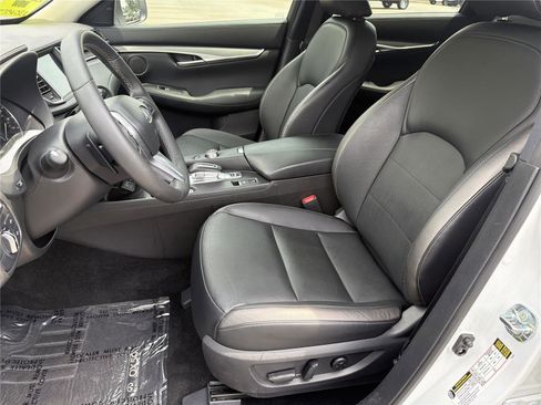 Used 2024 INFINITI QX50 Luxe AWD/4WD image 22