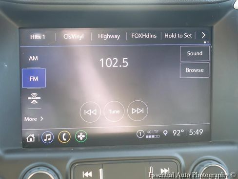 Used 2023 GMC Terrain SLT w/ Elevation Edition AWD/4WD image 16