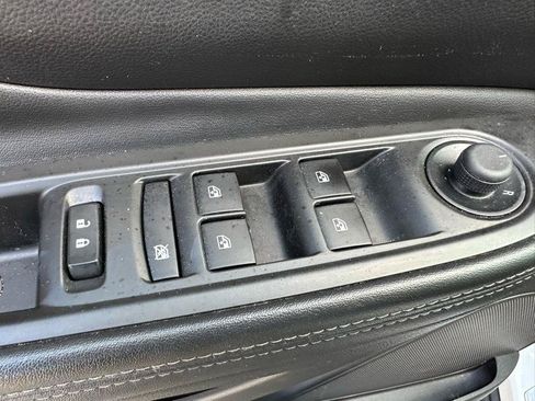 Used 2021 Buick Encore Preferred AWD/4WD image 8